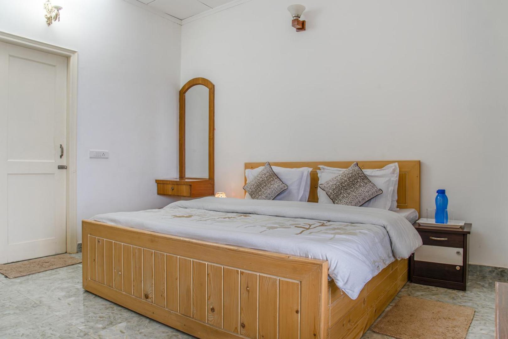 Kasauli Edge Apt With Balcony Eksteriør billede